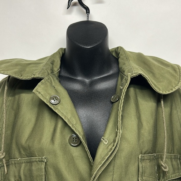 Men's Green Military Style Jacket Vtg 60's Vietnam War US Army Sateen Jacket - Picture 2 of 9